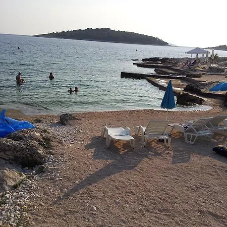 Sunset Zecevo روغوزنيكا